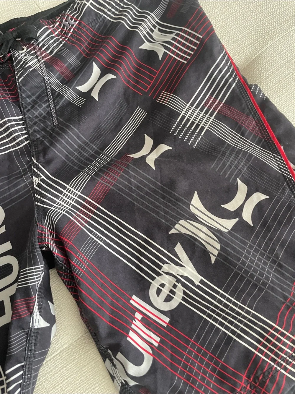 Hurley Black & Red Plaid Boardshorts with White Logos - Picture 4 of 6